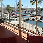 Marina-h